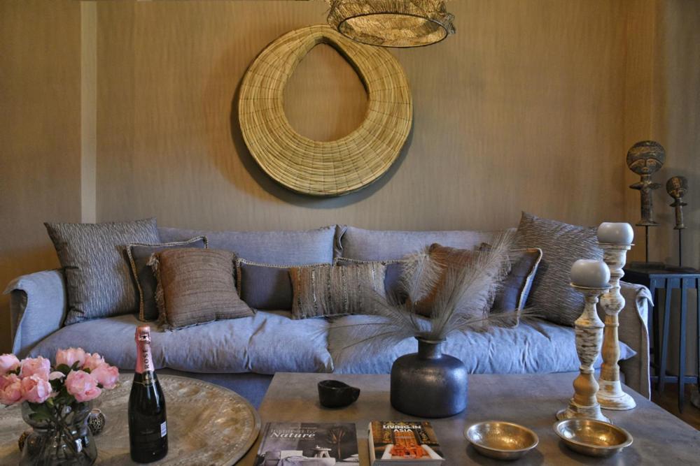Pepromeno Luxury Apartment In The City Center Каламата Экстерьер фото